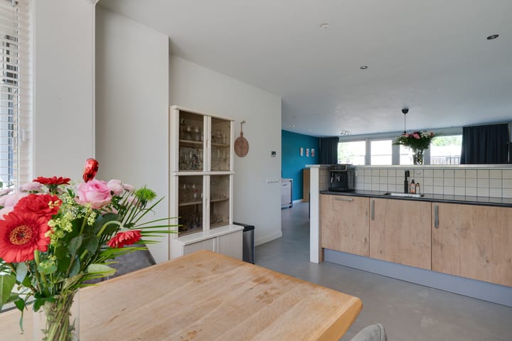 Photo 14 of Ruysdaelstraat 39