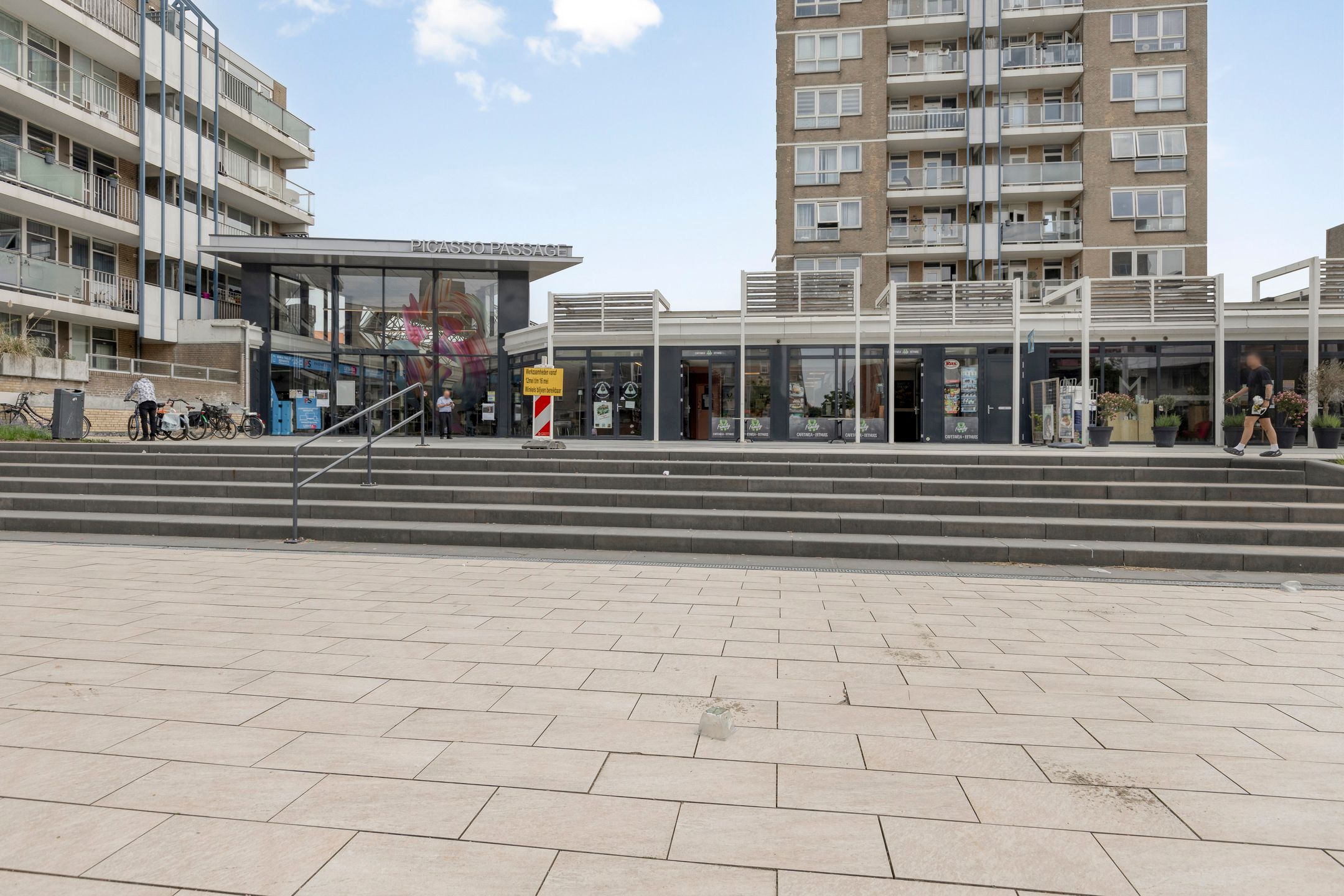 Foto 24 van Henry Moorepassage 210