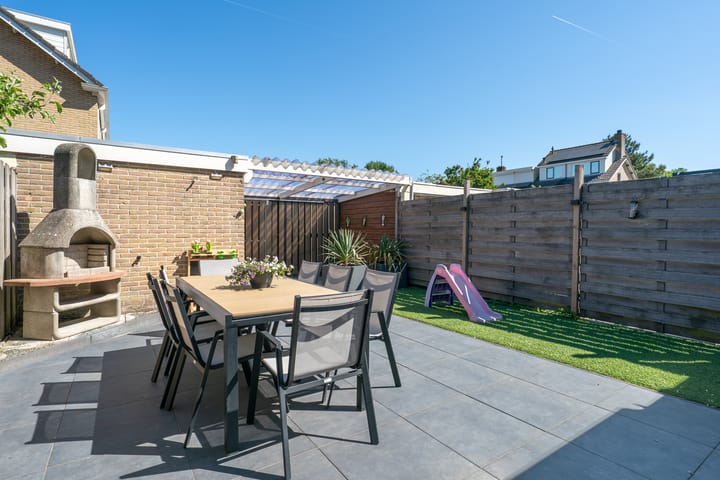 Photo 37 of Ruysdaelstraat 39