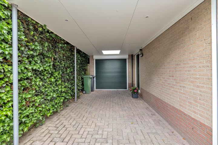 Foto 2 van Burgemeester Zwaansweg 1