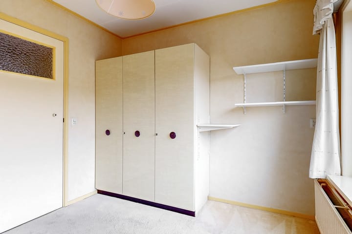 Photo 23 of Burgemeester Bruntstraat 9