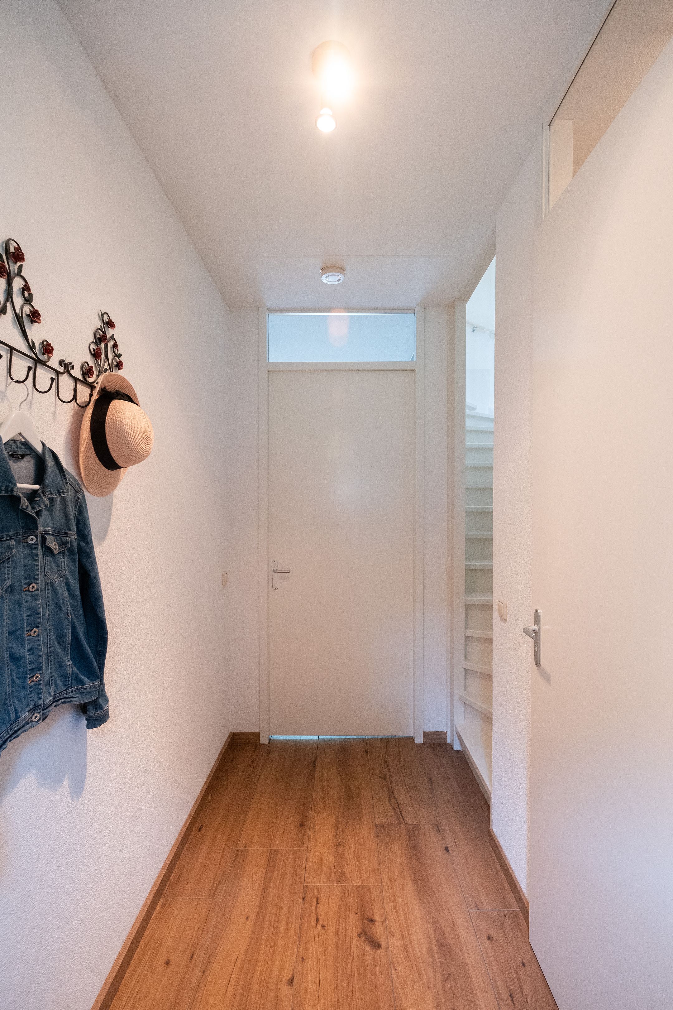 Foto 9 van van Eedenplein 8