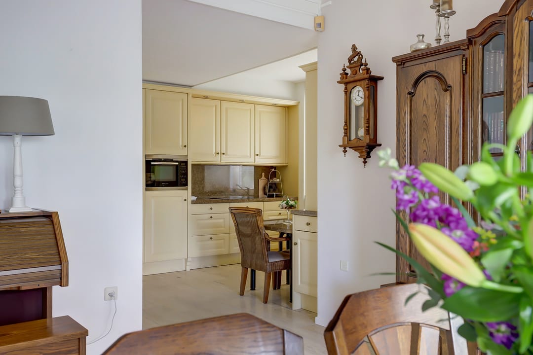 Photo 11 of Burgemeester Nieborgstraat 11