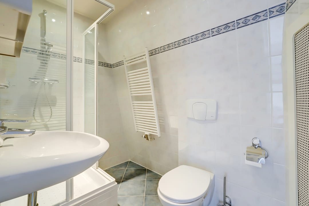 Photo 28 of Burgemeester Nieborgstraat 11