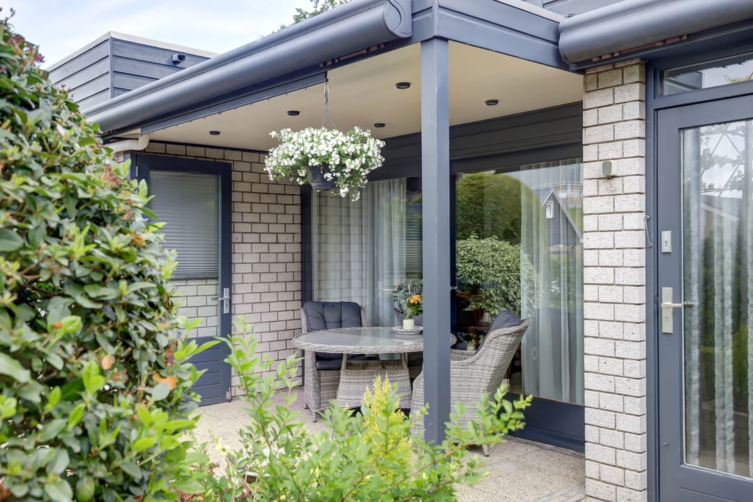 Photo 38 of Burgemeester Nieborgstraat 11