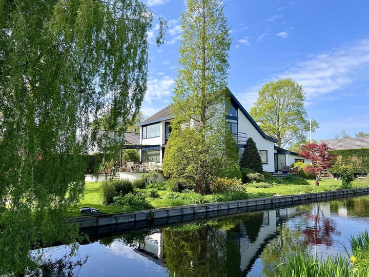 Foto 4 van Weidebloemstraat 15