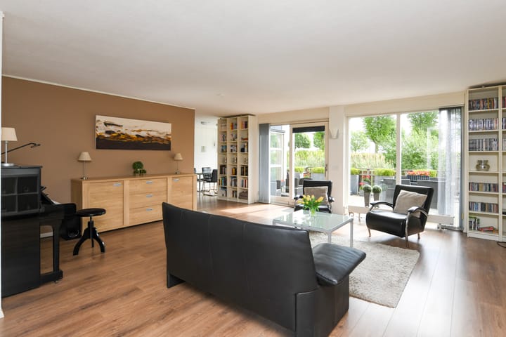 Foto 10 van Pluuthaven 64