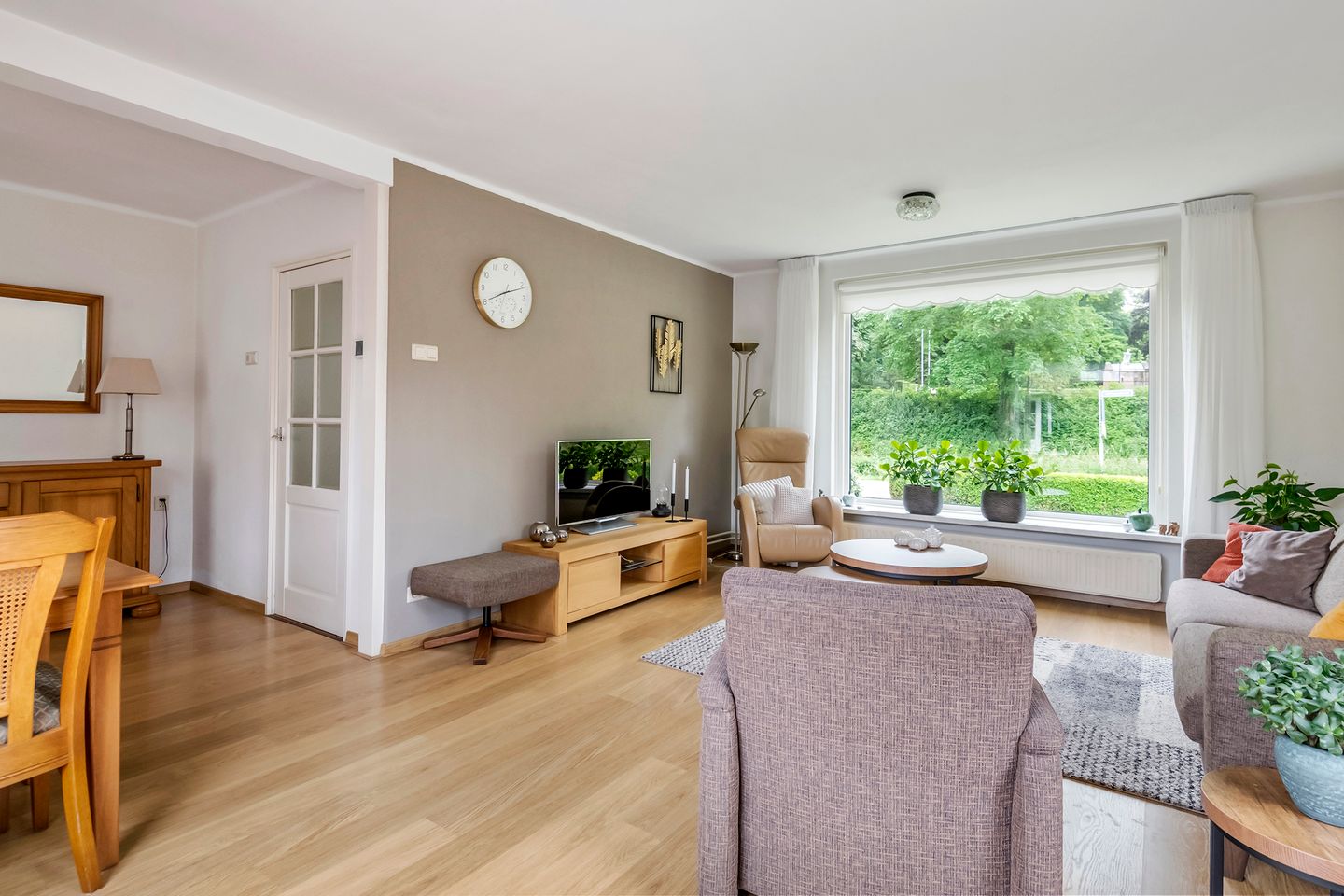 Foto 4 van Julianalaan 2