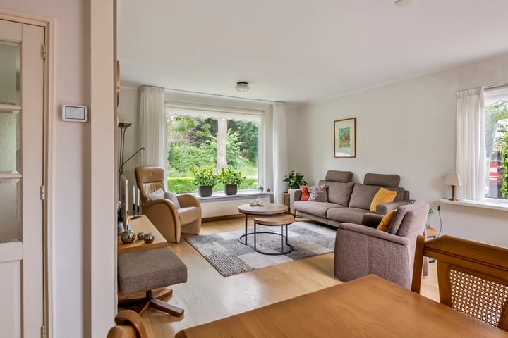 Foto 8 van Julianalaan 2