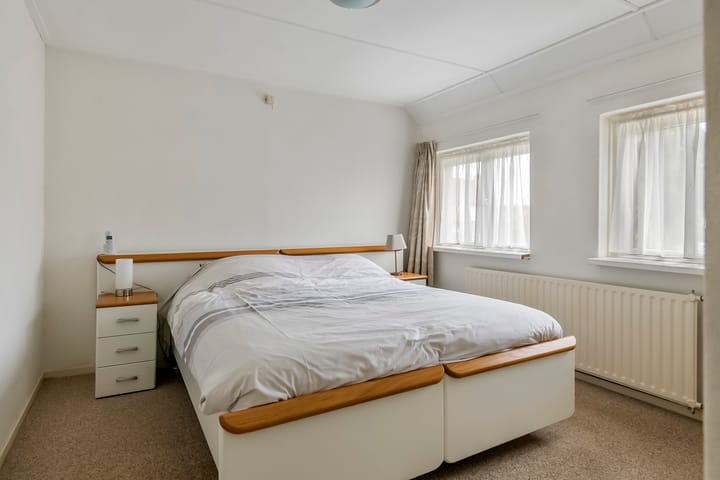 Foto 33 van Julianalaan 2