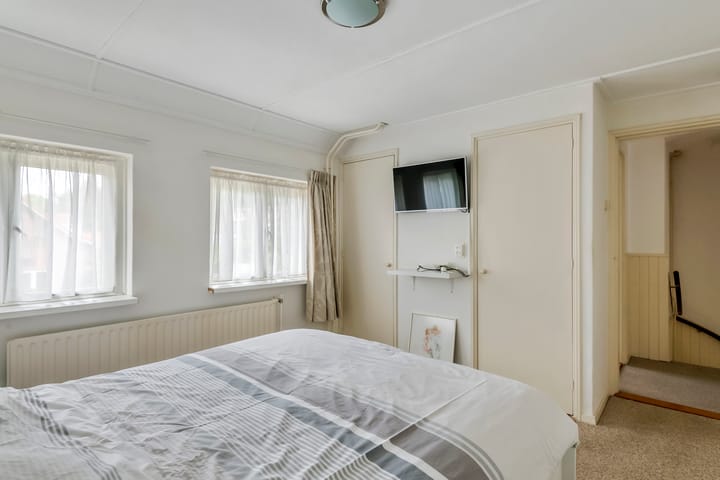 Foto 34 van Julianalaan 2