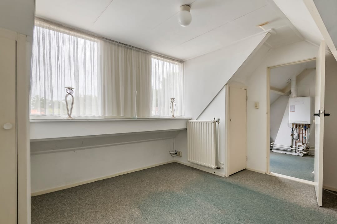 Foto 43 van Julianalaan 2