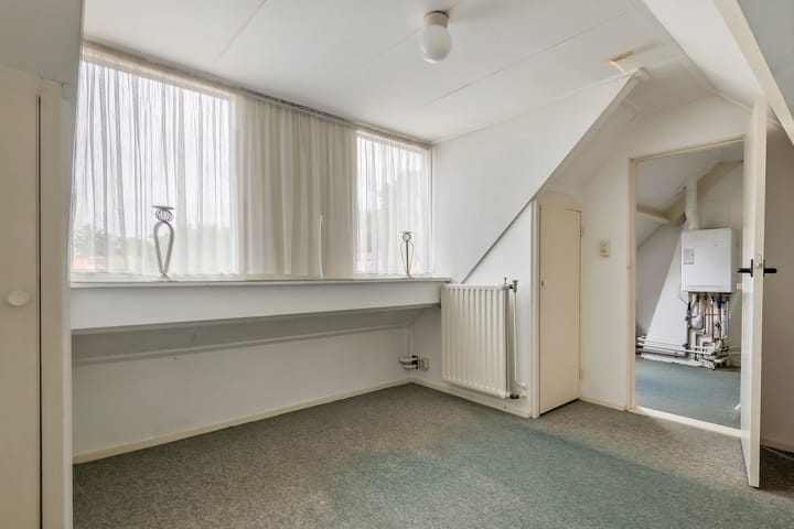 Foto 43 van Julianalaan 2