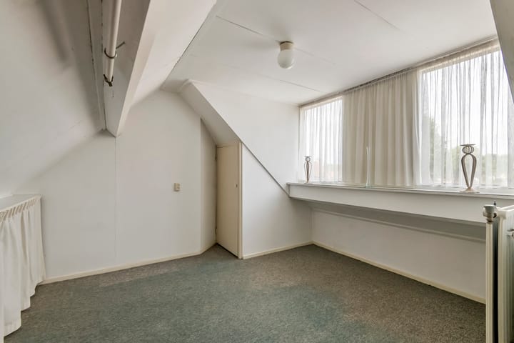 Foto 44 van Julianalaan 2