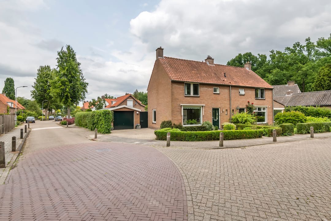 Foto 47 van Julianalaan 2