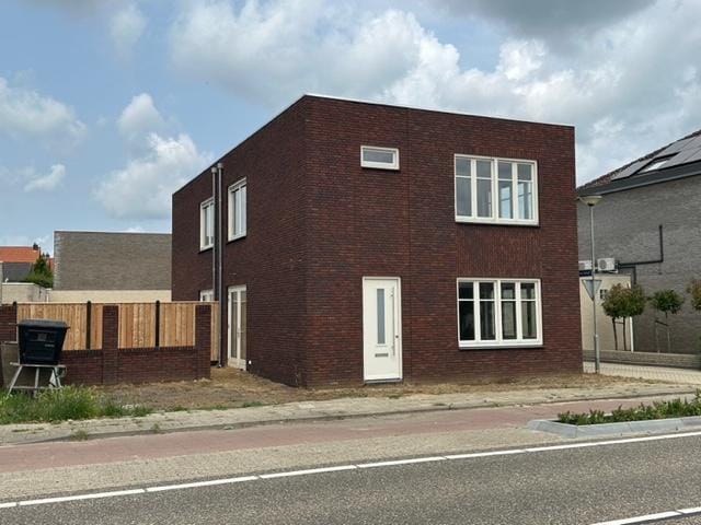 Photo 2 of Roermondseweg 160