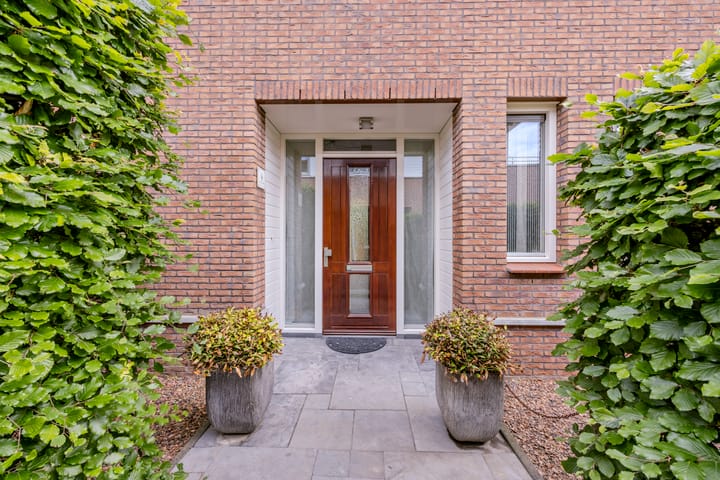 Photo 5 of Disseveltstraat 9