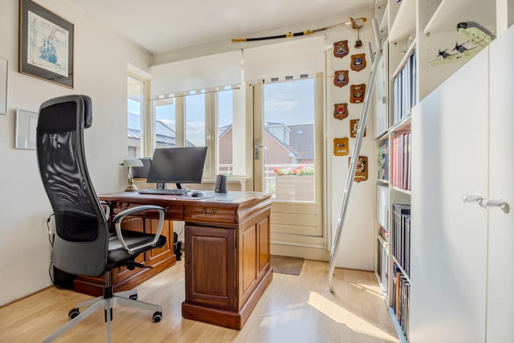 Photo 24 of Disseveltstraat 9