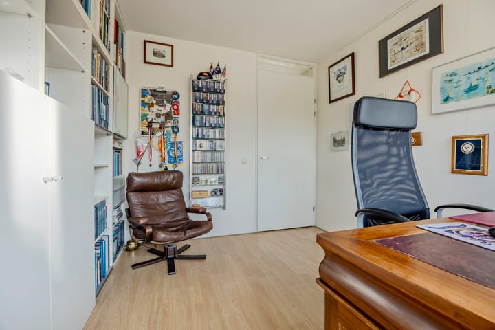 Photo 28 of Disseveltstraat 9