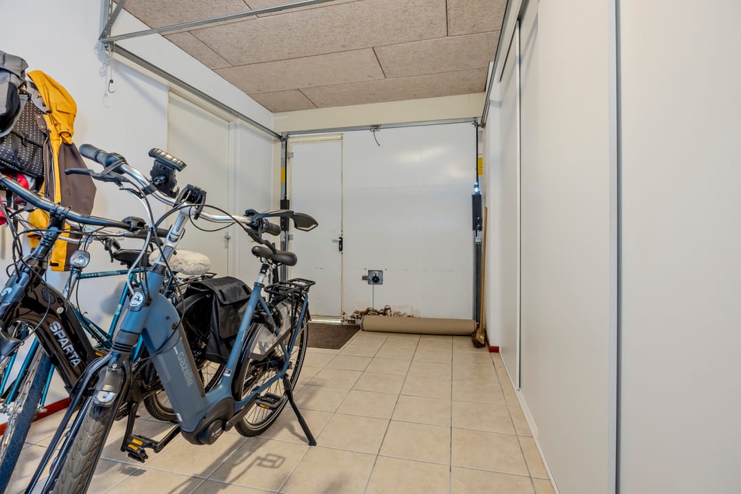 Photo 43 of Disseveltstraat 9