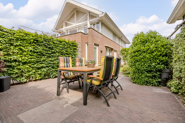 Photo 49 of Disseveltstraat 9