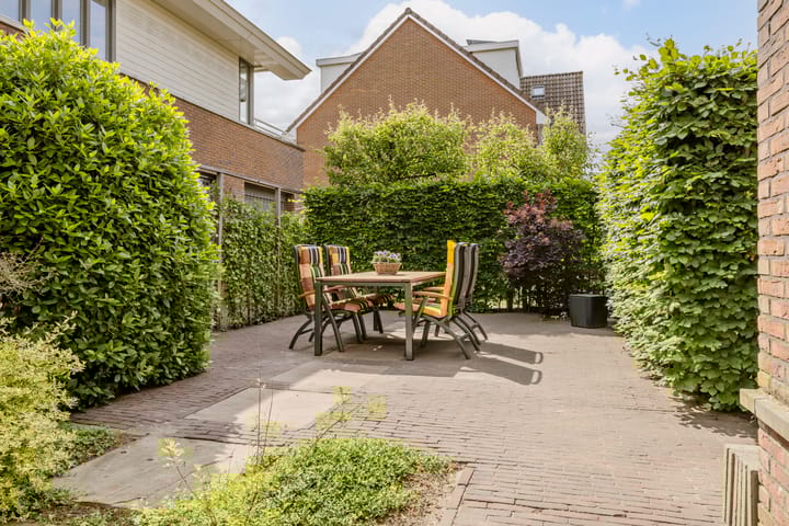 Photo 51 of Disseveltstraat 9