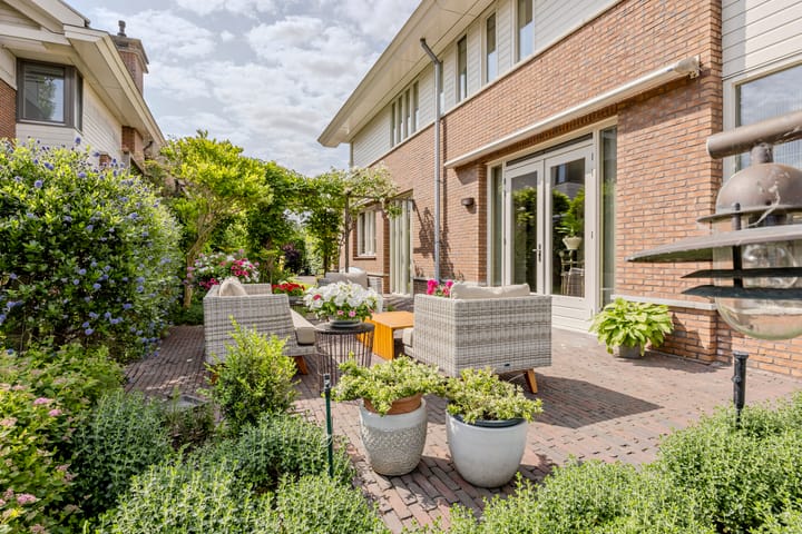 Photo 56 of Disseveltstraat 9