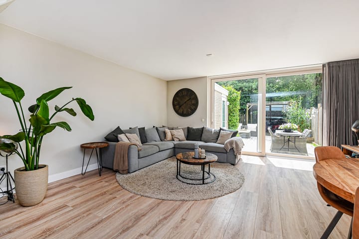 Foto 3 van Constance Gelderblomlaan 17