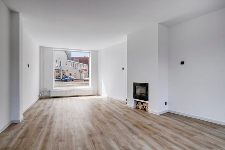 Photo 2 of Korvelplein 2