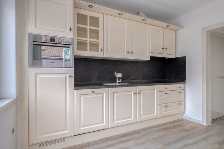 Photo 3 of Korvelplein 2