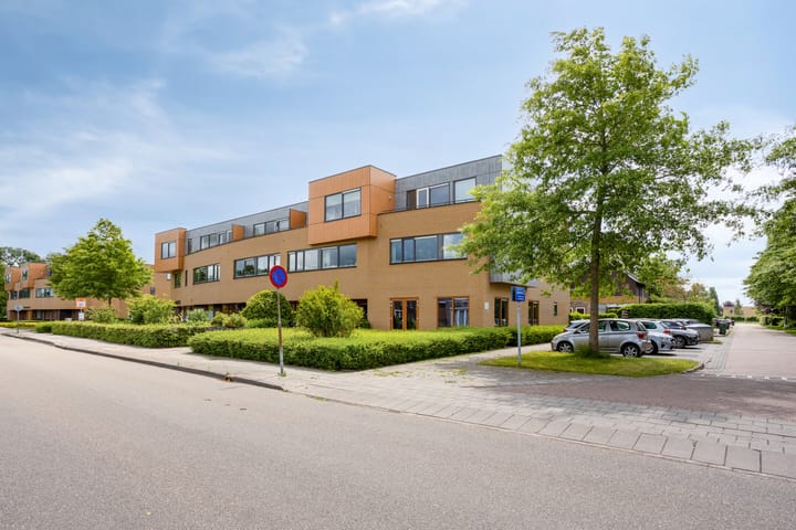 Foto 16 van Burgemeester Selhorststraat 8-C