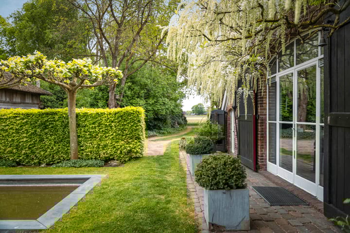 Foto 42 van Weeleweg 12-A