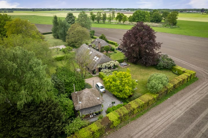 Foto 49 van Weeleweg 12-A