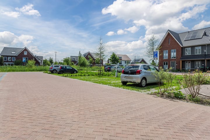 Photo 31 of Ploegdreef 10