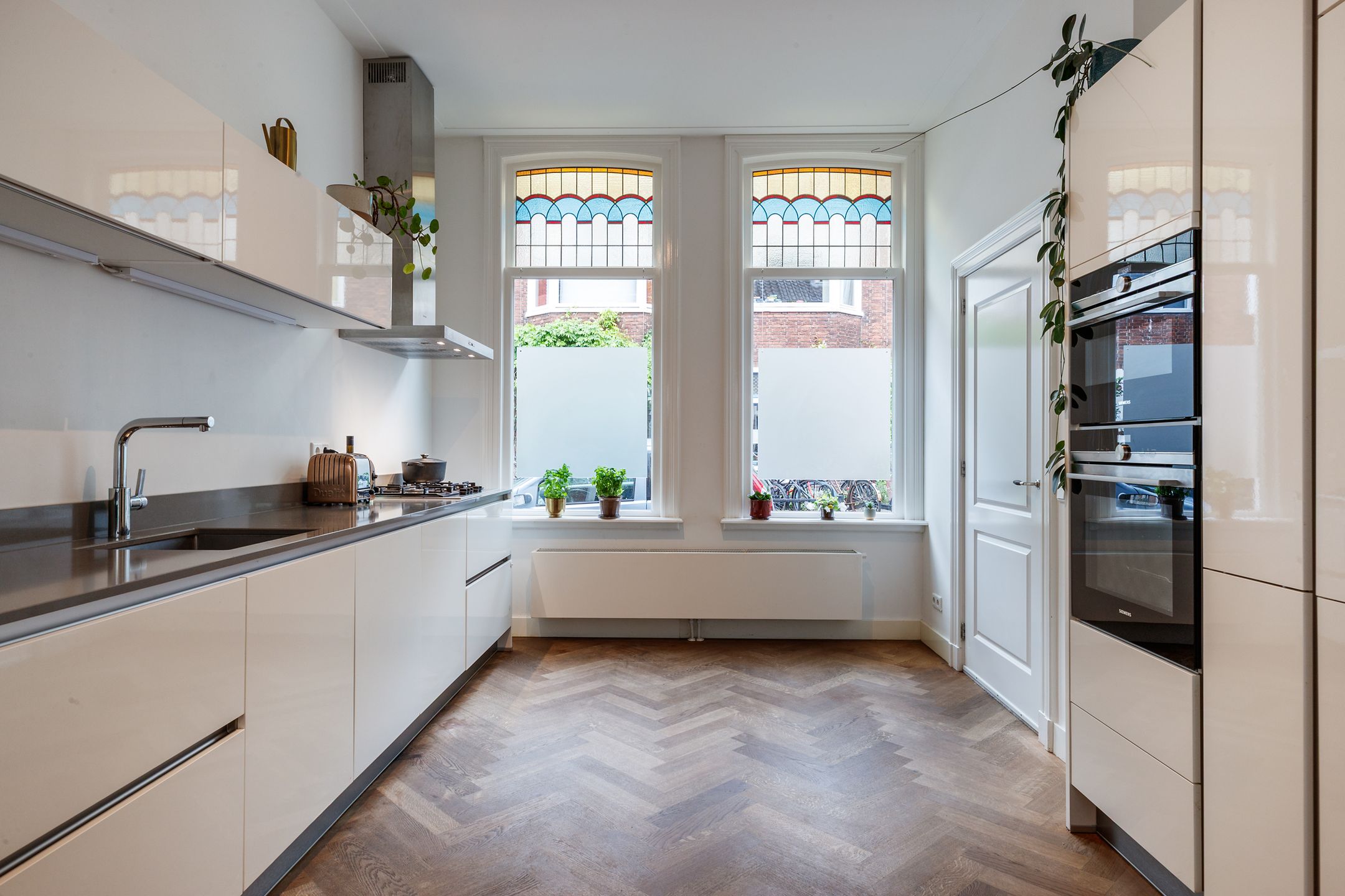 Foto 9 van Van Alphenstraat 35