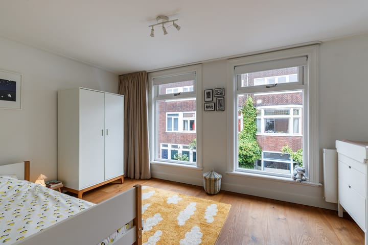 Foto 15 van Van Alphenstraat 35