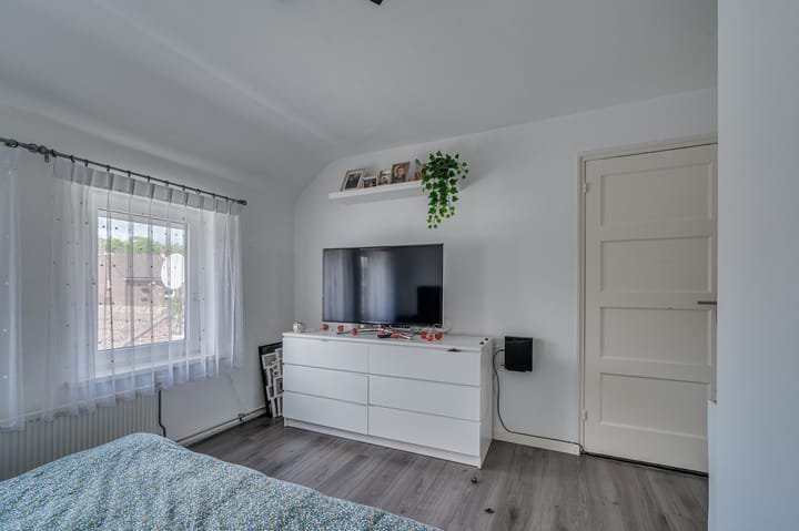 Foto 24 van de Genestetstraat 29