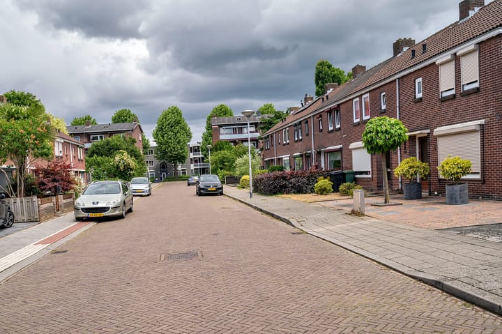 Foto 38 van de Genestetstraat 29