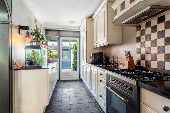 Foto 3 van Schaatsbaan 136