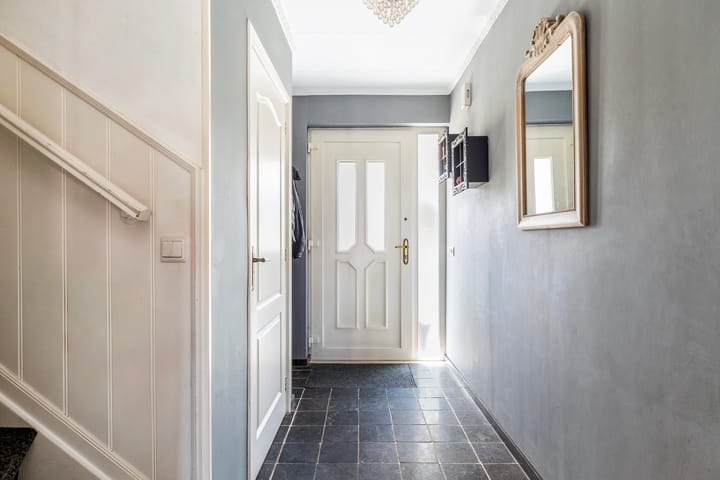 Foto 8 van Schaatsbaan 136