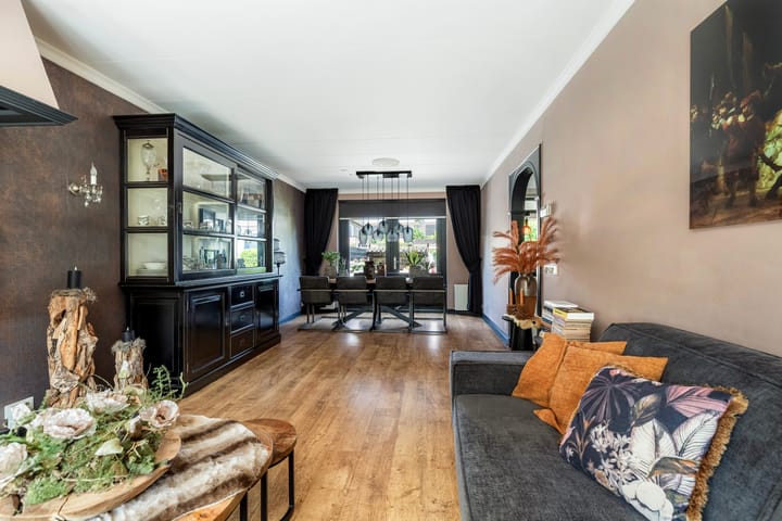 Foto 12 van Schaatsbaan 136