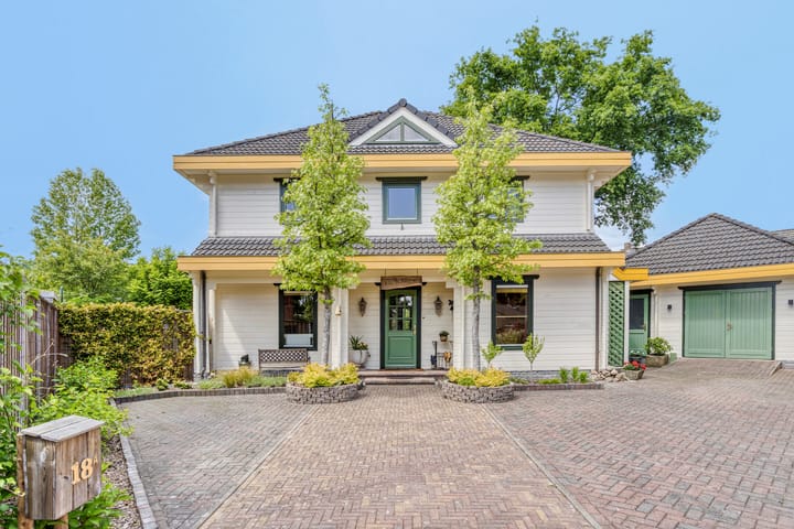 Foto 47 van Wielewaalstraat 18-A