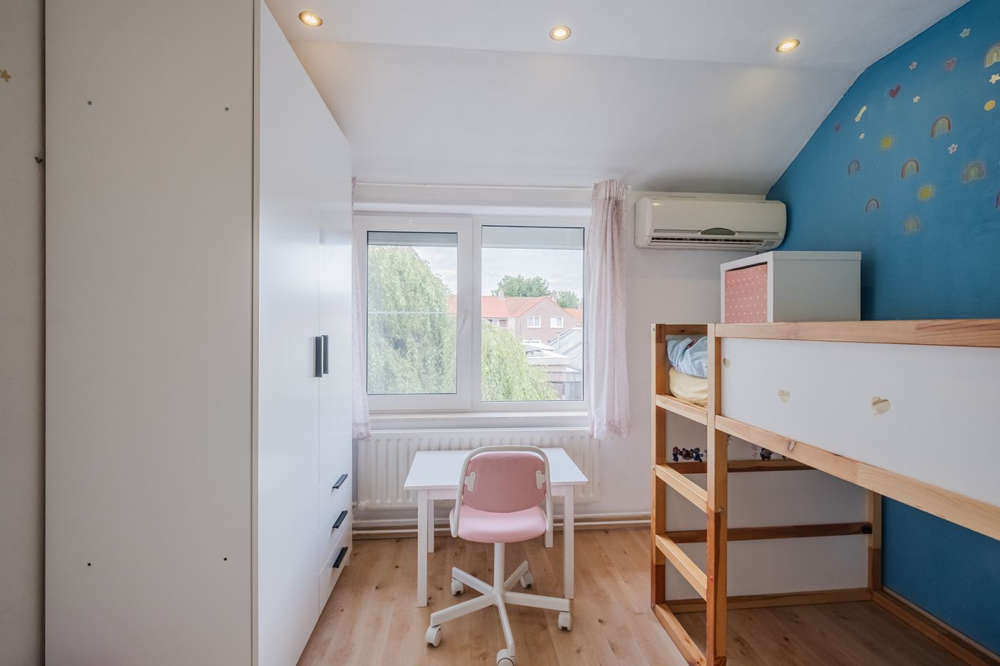 Photo 20 of Unseltstraat 11