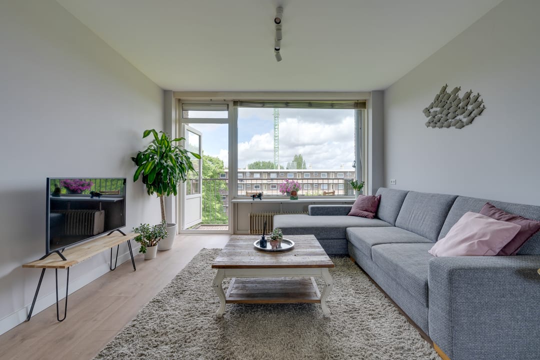 Foto 2 van Mr. G. Groen van Prinstererlaan 251