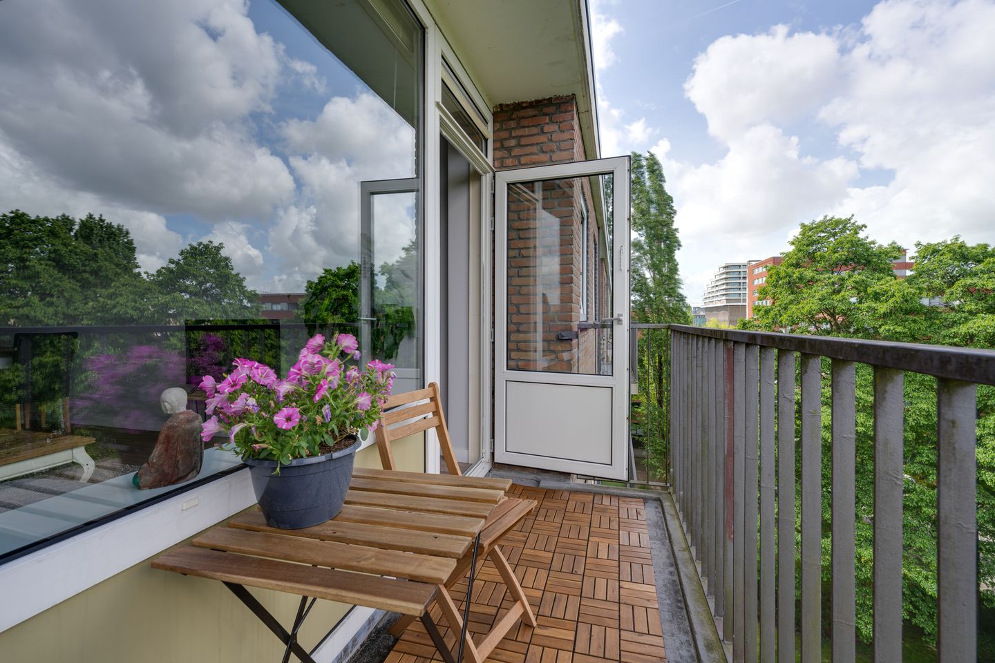 Foto 10 van Mr. G. Groen van Prinstererlaan 251