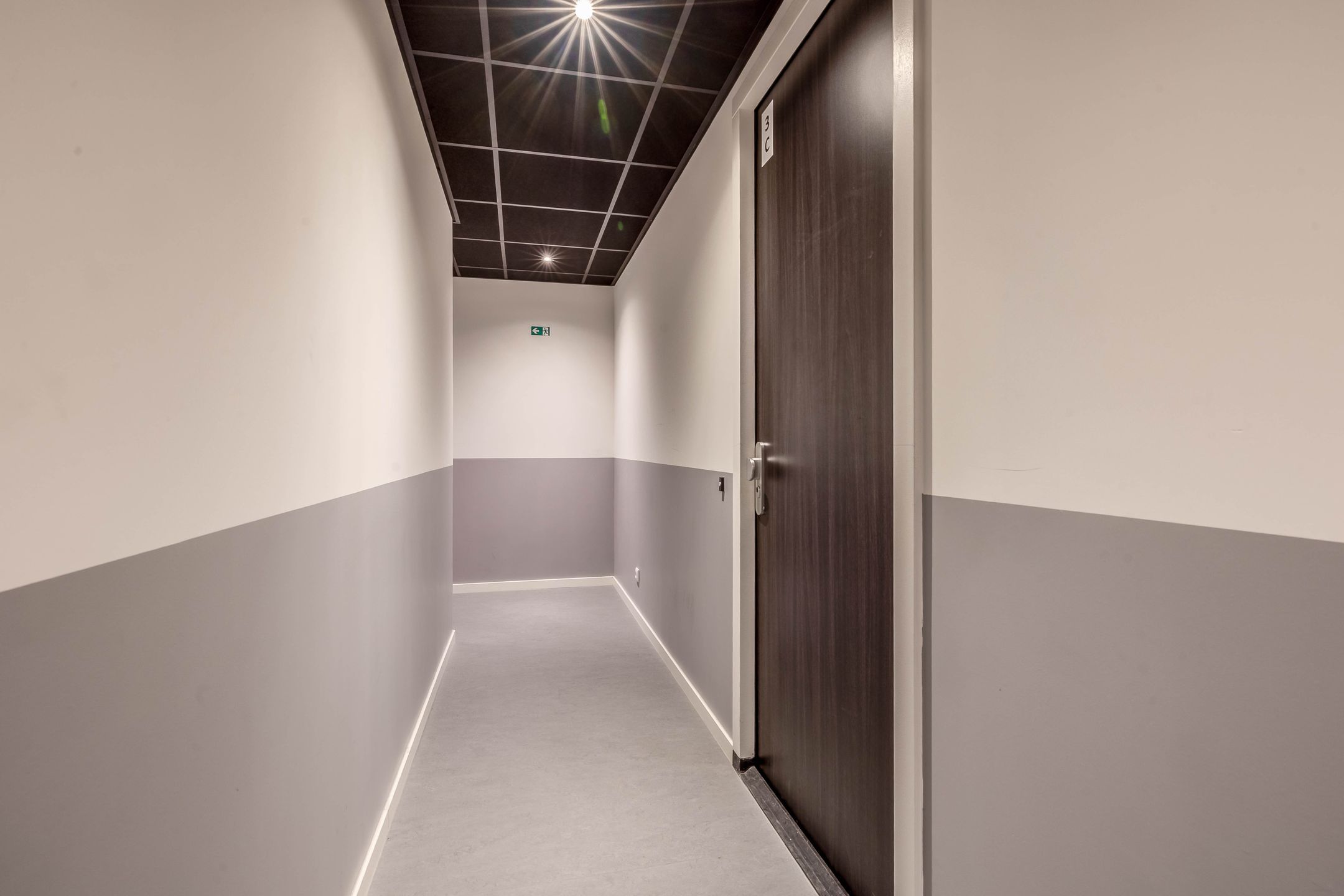 Photo 9 of Kluisstraat 3-C