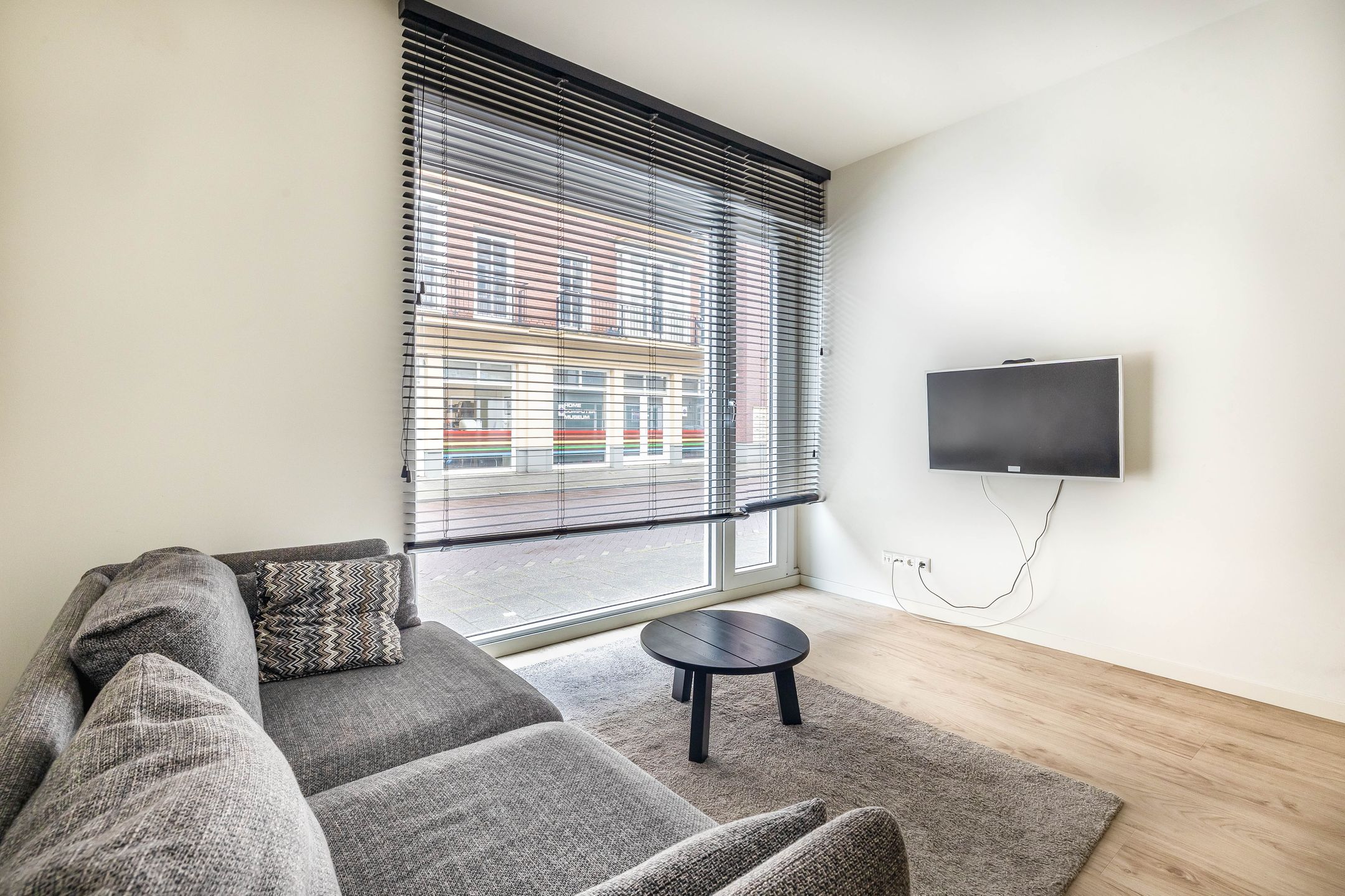 Photo 15 of Kluisstraat 3-C