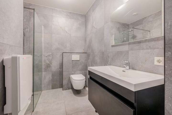 Foto 25 van Kluisstraat 3-C