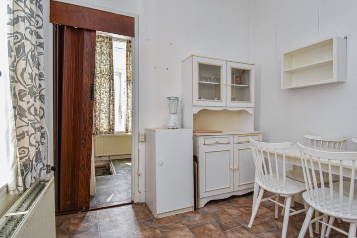 Foto 16 van Frederik Ruyschstraat 34