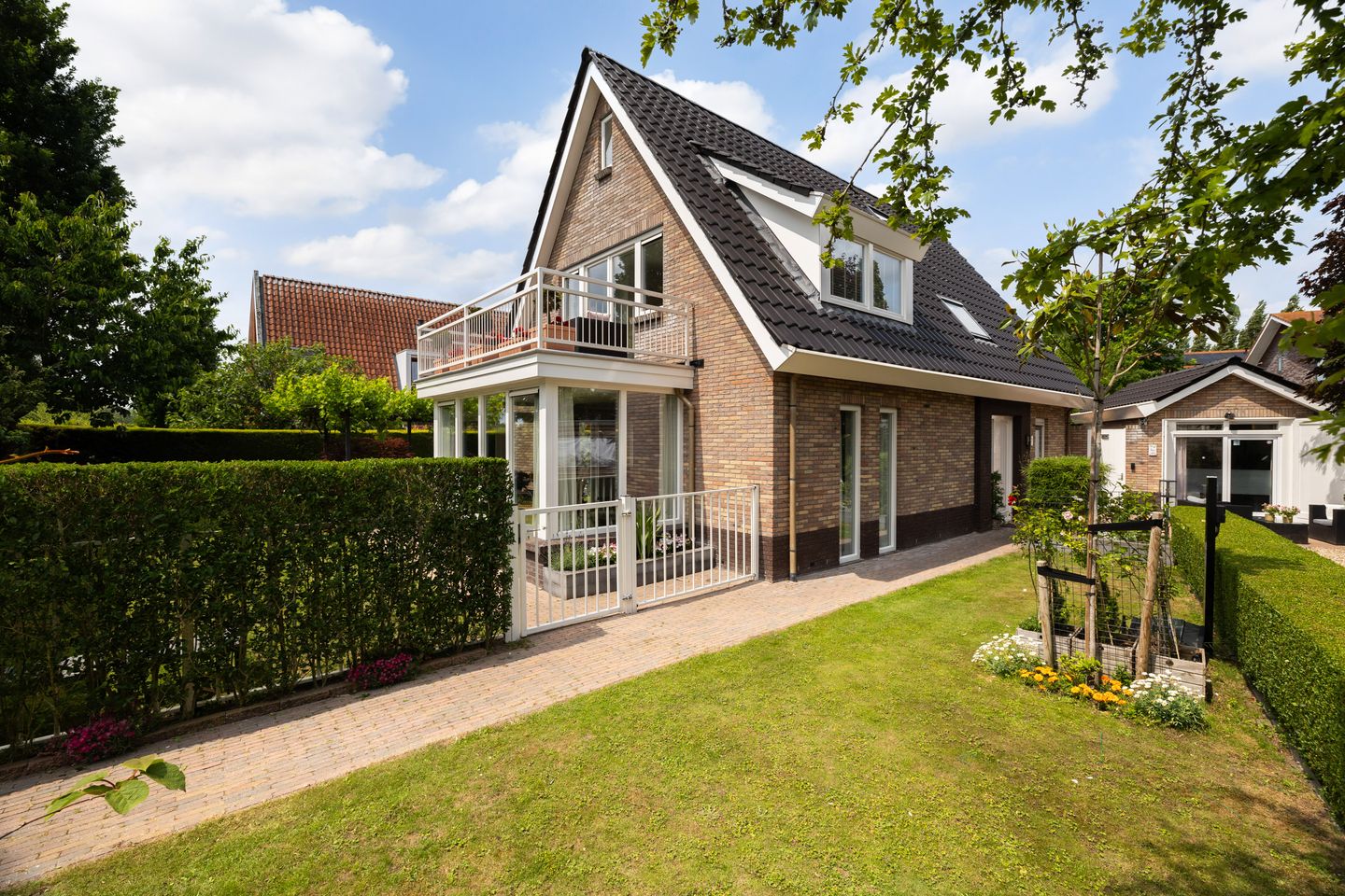 Foto 4 van Emmerich Kálmánlaan 1